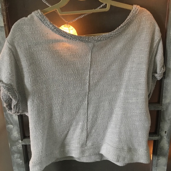 comfy grey sweatshirt material tee - Picture 3 of 3